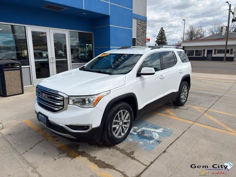 Used 2018 GMC Acadia SLE AWD/4WD image 2