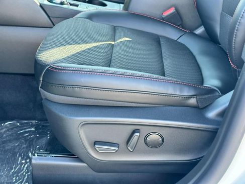 New 2026 Ford Escape ST-Line w/ Cold Weather Package FWD image 10