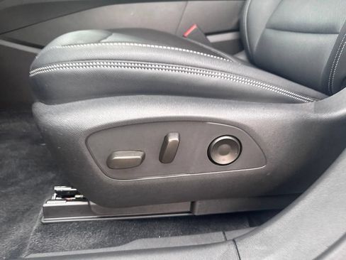 Used 2024 Chevrolet Blazer EV LT AWD/4WD image 13