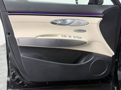 Used 2026 Genesis GV70 2.5T Select image 14