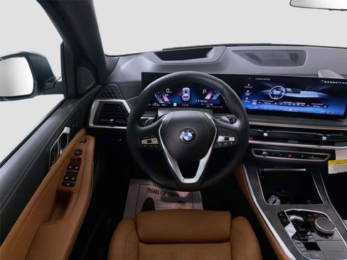 New 2026 BMW X5 xDrive40i w/ Climate Comfort Package AWD/4WD image 22