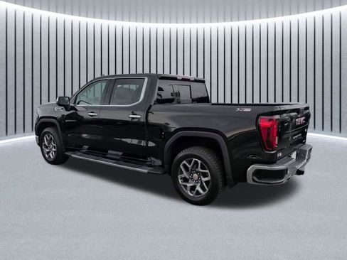 Certified 2022 GMC Sierra 1500 SLT w/ SLT Premium Plus Package AWD/4WD image 9