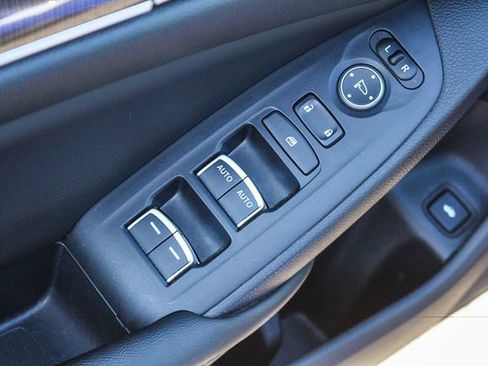 Used 2022 Honda Accord Sport image 27