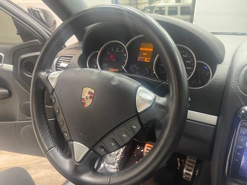 Used 2010 Porsche Cayenne GTS AWD/4WD image 40