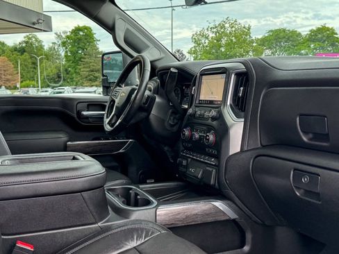 Used 2020 Chevrolet Silverado 2500 LTZ w/ LTZ Premium Package AWD/4WD image 16