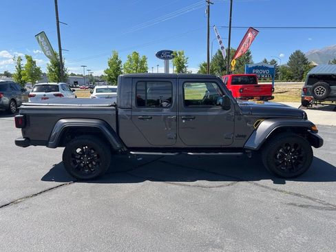 Used 2024 Jeep Gladiator Sport AWD/4WD image 7