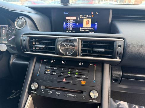 Used 2018 Lexus IS 300 image 66