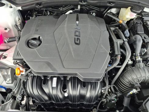 New 2026 Kia Sportage LX image 16