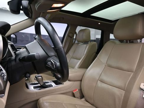 Used 2016 Jeep Grand Cherokee Limited w/ Luxury Group II image 10