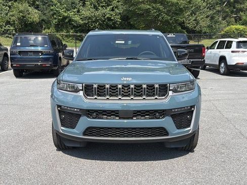 Used 2026 Jeep Grand Cherokee L Limited w/ Luxury Tech Group II AWD/4WD image 2