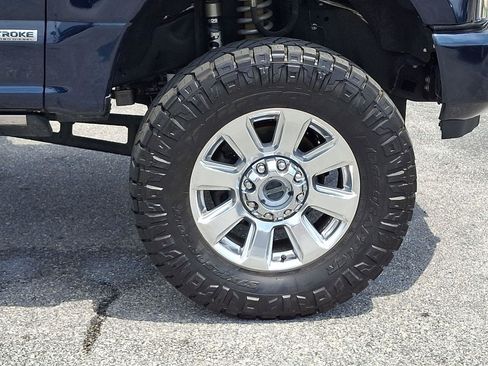 Used 2022 Ford F350 Platinum AWD/4WD image 8