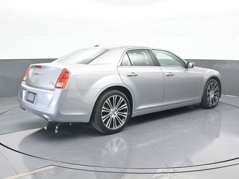 Used 2014 Chrysler 300 S image 6