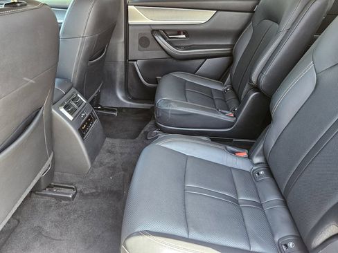 Used 2024 MAZDA CX-90 3.3 Turbo w/ Premium Package AWD/4WD image 23
