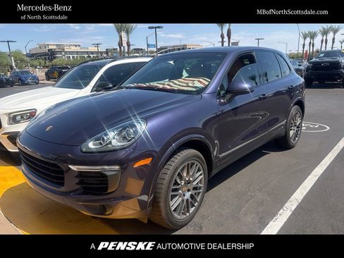 Used 2018 Porsche Cayenne AWD/4WD image 1