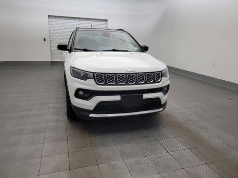 Used 2025 Jeep Compass Limited AWD/4WD image 14