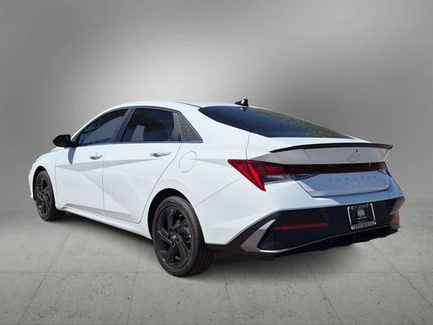 New 2026 Hyundai Elantra SEL Sport FWD image 6
