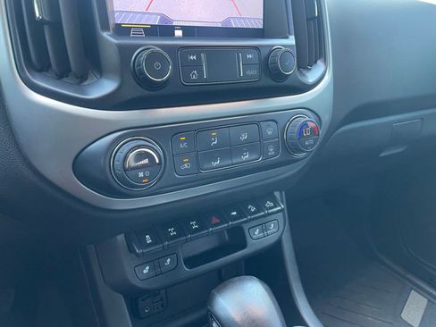 Used 2022 Chevrolet Colorado ZR2 AWD/4WD image 17