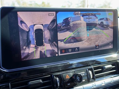 New 2026 Nissan Pathfinder Platinum image 4