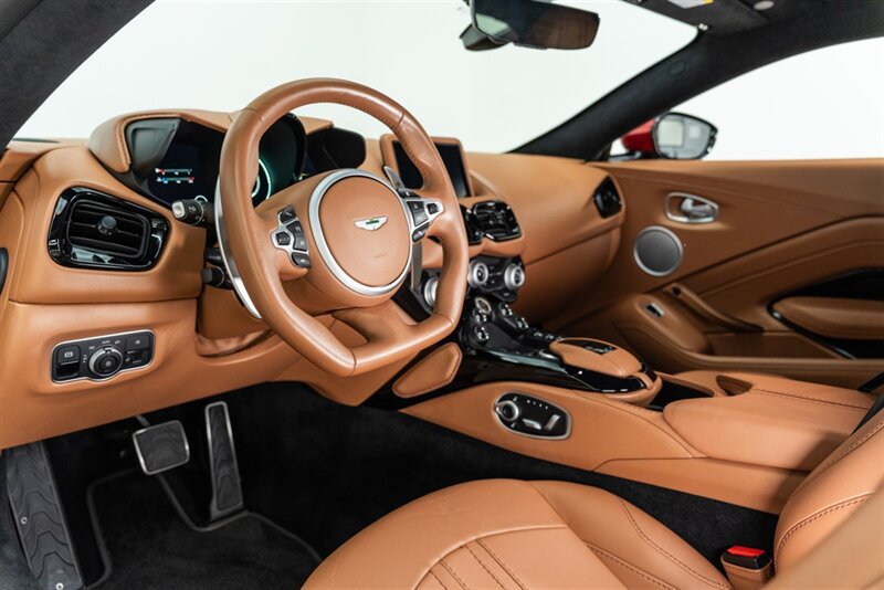 Used 2020 Aston Martin V8 Vantage Coupe RWD image 82