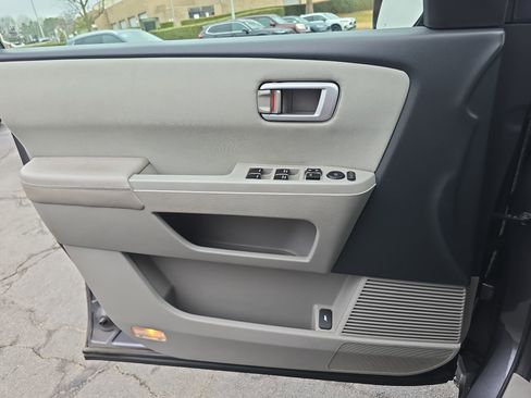 Used 2015 Honda Pilot LX image 26