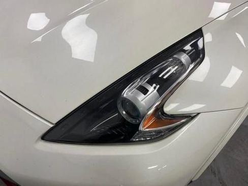 Used 2016 Nissan 370Z NISMO RWD image 12