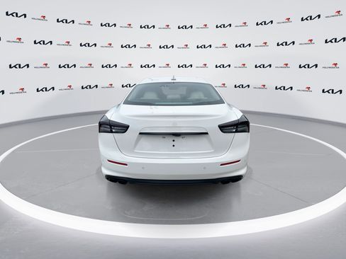 Used 2021 Maserati Ghibli S RWD image 7