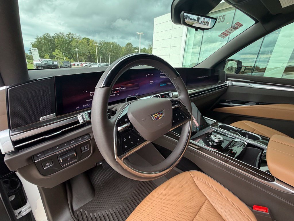 Used 2025 Cadillac Escalade Premium Luxury w/ Touring Package AWD/4WD image 17
