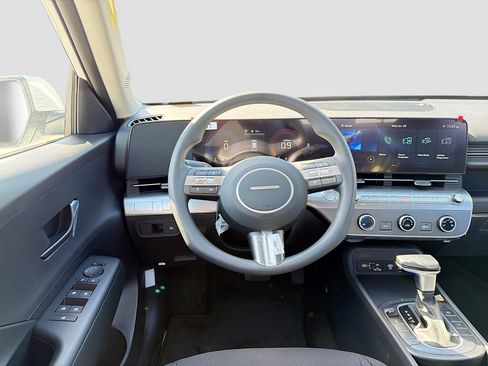 New 2026 Hyundai Kona SE image 16