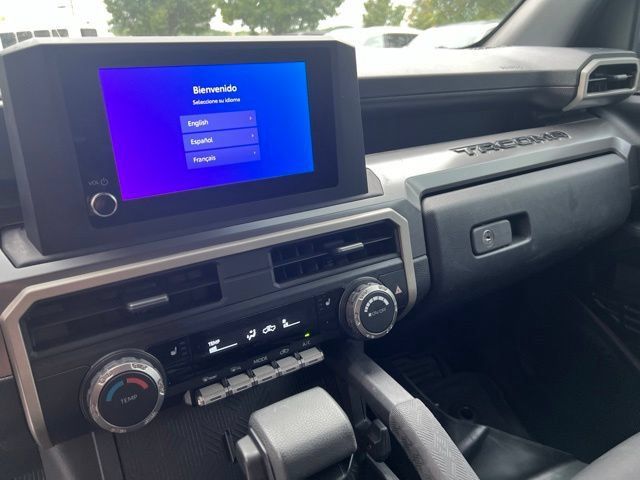 Used 2024 Toyota Tacoma SR5 AWD/4WD image 12