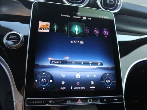 Used 2026 Mercedes-Benz GLC 300 image 21