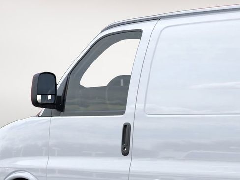 New 2026 GMC Savana 2500 image 12