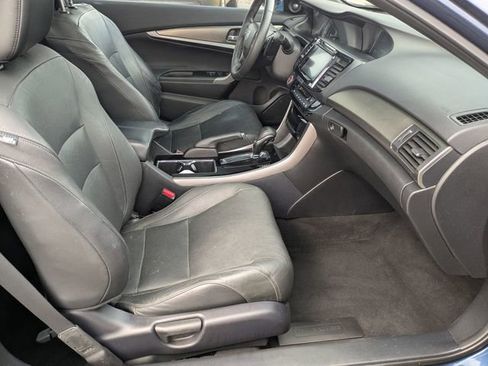 Used 2017 Honda Accord EX-L image 26