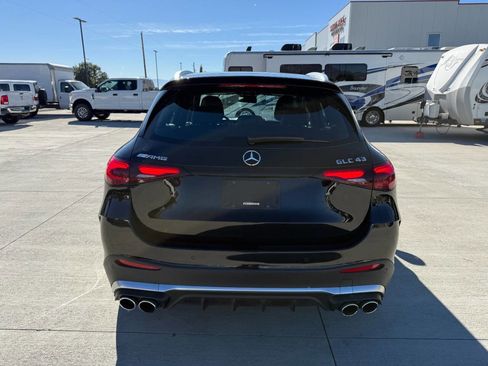 Used 2025 Mercedes-Benz GLC 43 AMG 4MATIC image 4