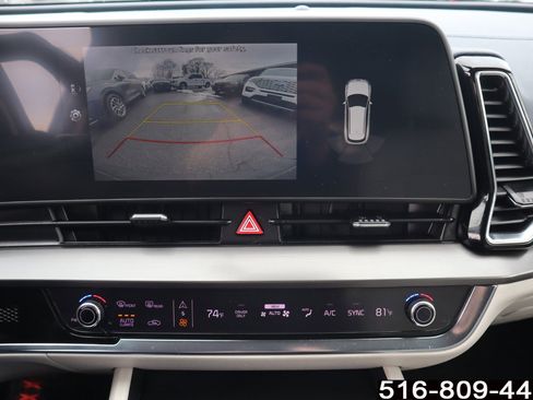 Used 2023 Kia Sportage EX image 21