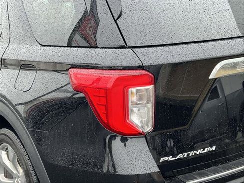 Used 2020 Ford Explorer Platinum w/ Premium Technology Package image 10