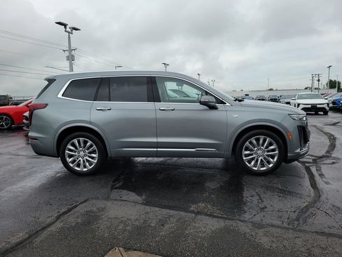 Used 2024 Cadillac XT6 Premium Luxury w/ Technology Package AWD/4WD image 3