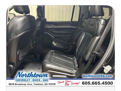 Used 2021 Jeep Grand Cherokee L Limited AWD/4WD image 28