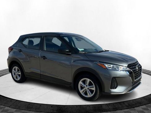 Used 2025 Nissan Kicks Play S image 7