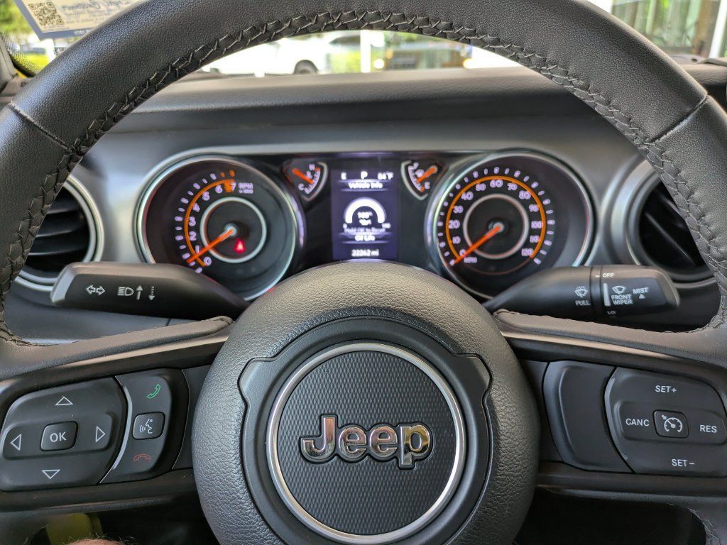 Used 2023 Jeep Gladiator Sport AWD/4WD image 27