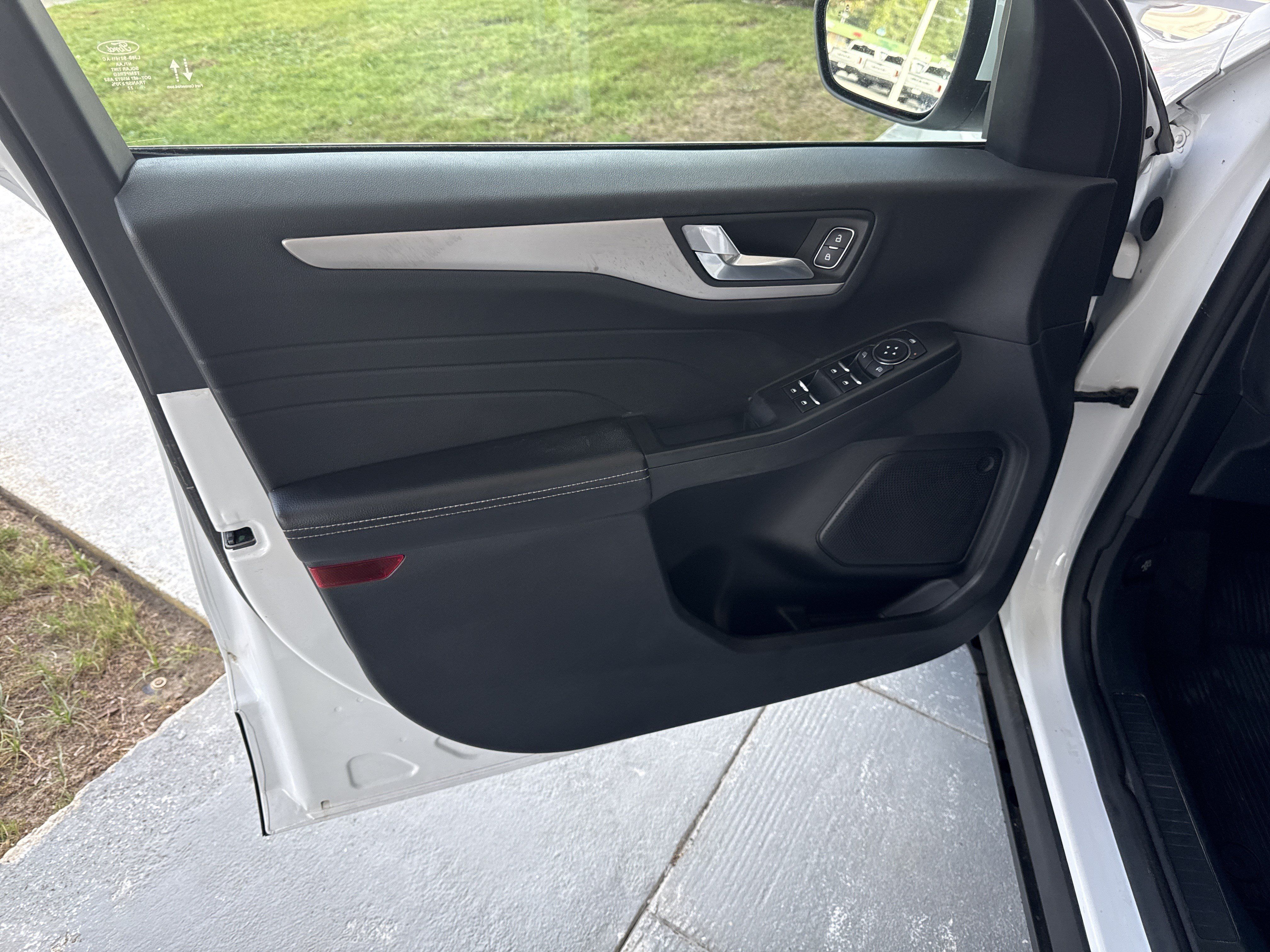 Used 2022 Ford Escape SEL AWD/4WD image 13