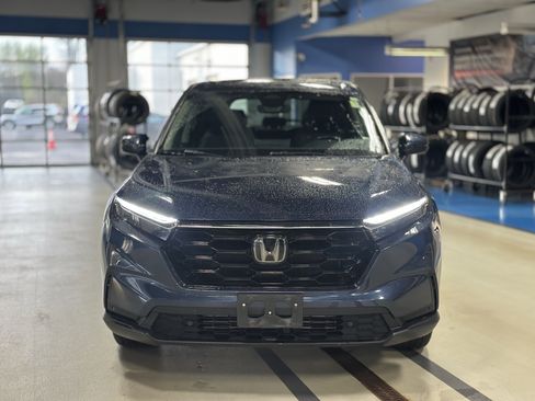 Used 2023 Honda CR-V EX-L image 2