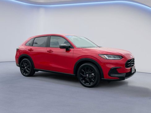Certified 2024 Honda HR-V Sport image 1