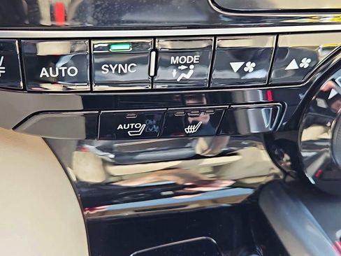 Used 2023 Acura MDX SH-AWD w/ Technology Package image 29