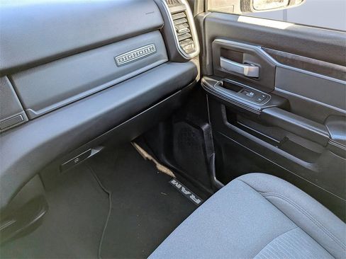 Used 2024 RAM 2500 Big Horn image 17