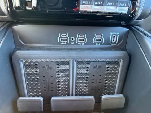 New 2025 RAM 3500 Limited image 21