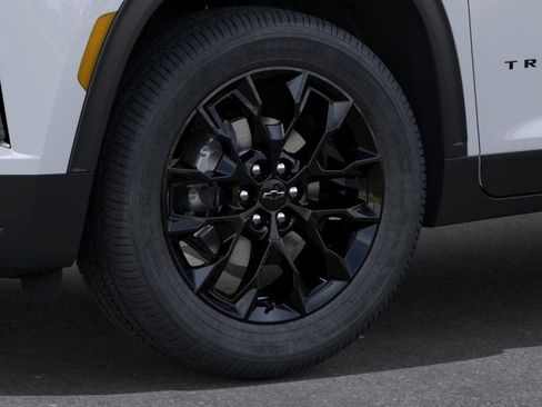 New 2026 Chevrolet Traverse LT w/ Midnight/Sport Edition FWD image 9