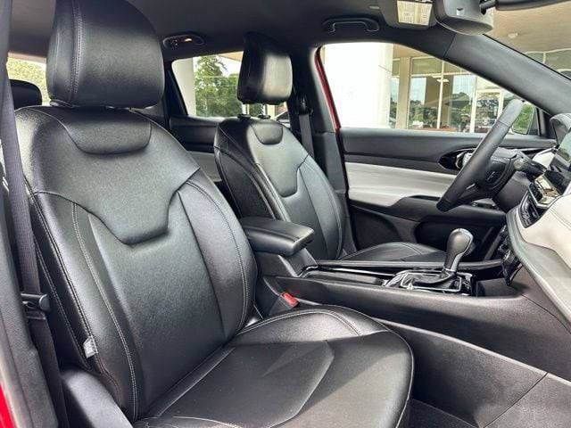 Certified 2025 Jeep Compass Limited AWD/4WD image 43