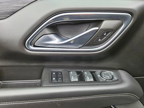 Used 2023 GMC Yukon SLT image 23