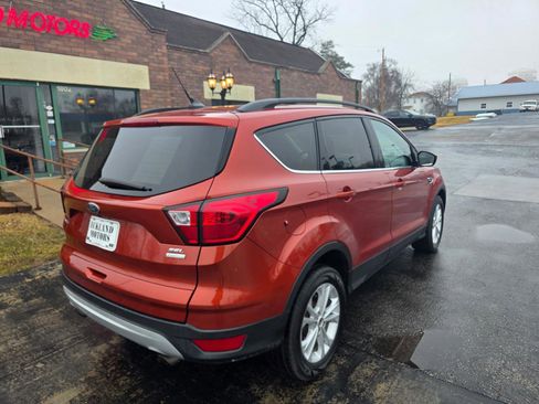 Used 2019 Ford Escape SEL image 7