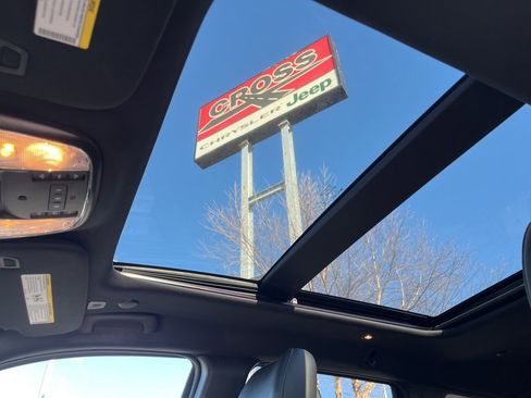 Used 2021 Jeep Grand Cherokee Limited w/ Quick Order Package 28K 80th image 26